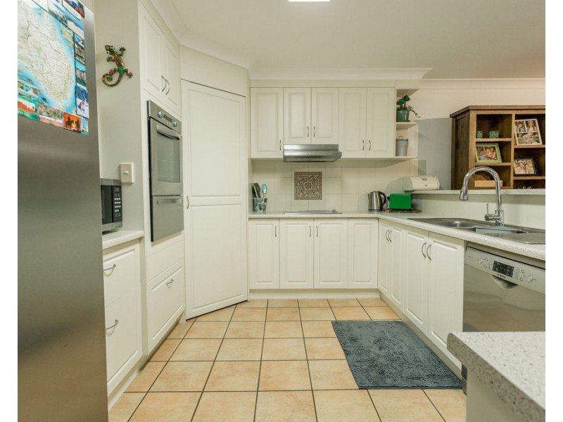 20B Crendon St, Emerald QLD 4720