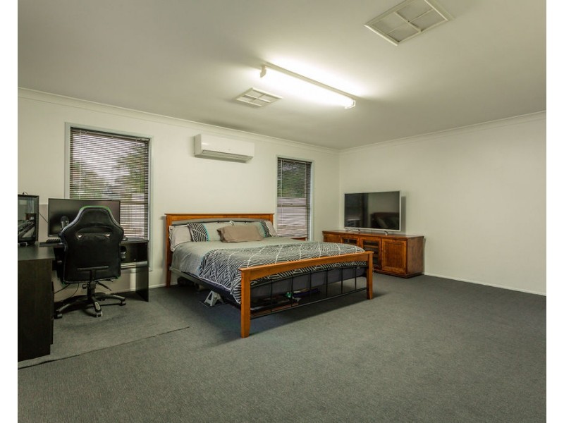 20B Crendon St, Emerald QLD 4720