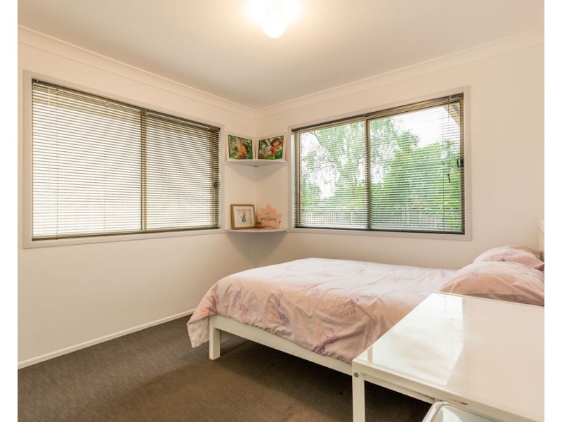20B Crendon St, Emerald QLD 4720