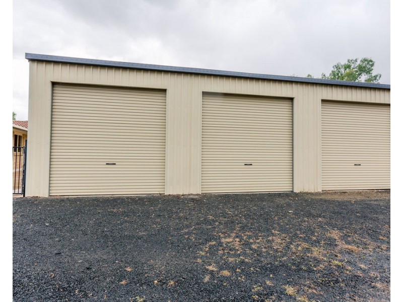 20B Crendon St, Emerald QLD 4720