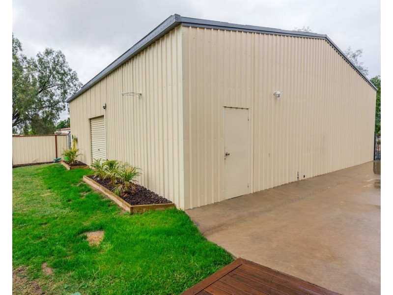 20B Crendon St, Emerald QLD 4720