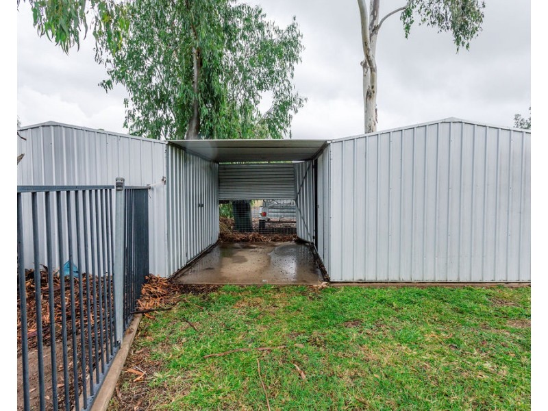 20B Crendon St, Emerald QLD 4720