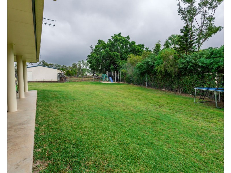 20B Crendon St, Emerald QLD 4720