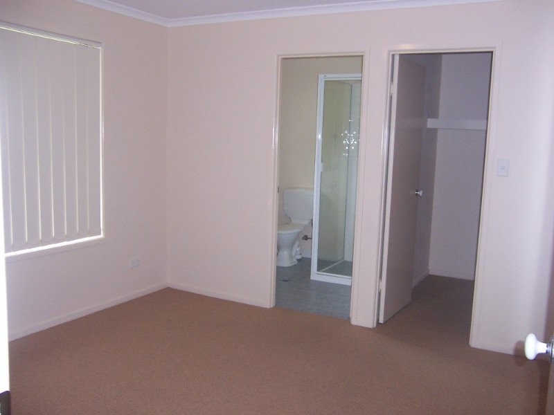 95 Moody Street, Emerald QLD 4720
