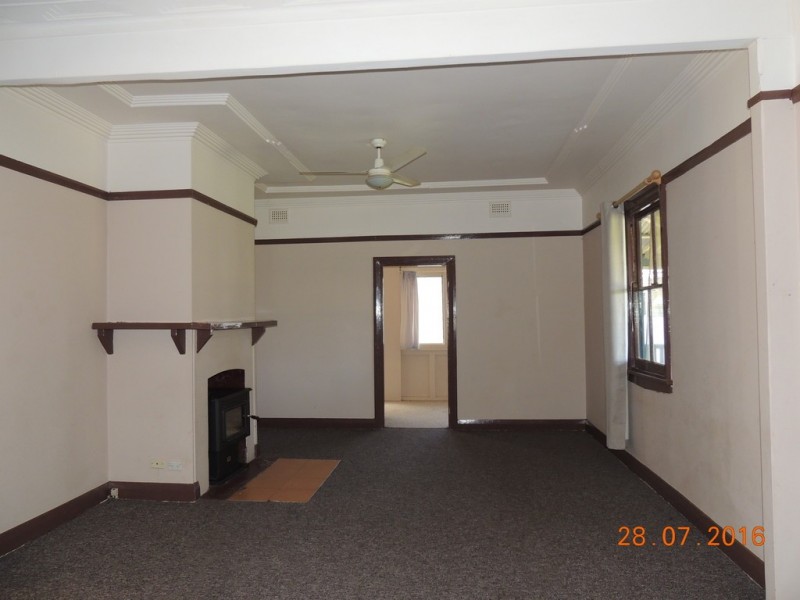 86 Dalgarno St, Coonabarabran NSW 2357