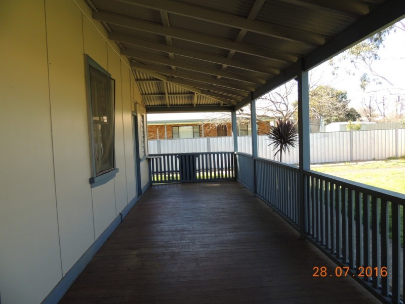 86 Dalgarno St, Coonabarabran NSW 2357