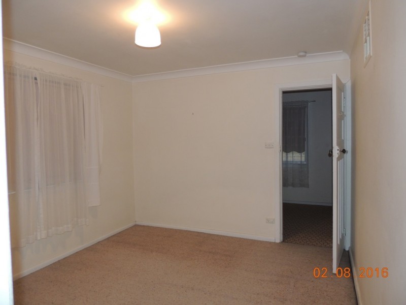 8 Chappell Ave, Coonabarabran NSW 2357