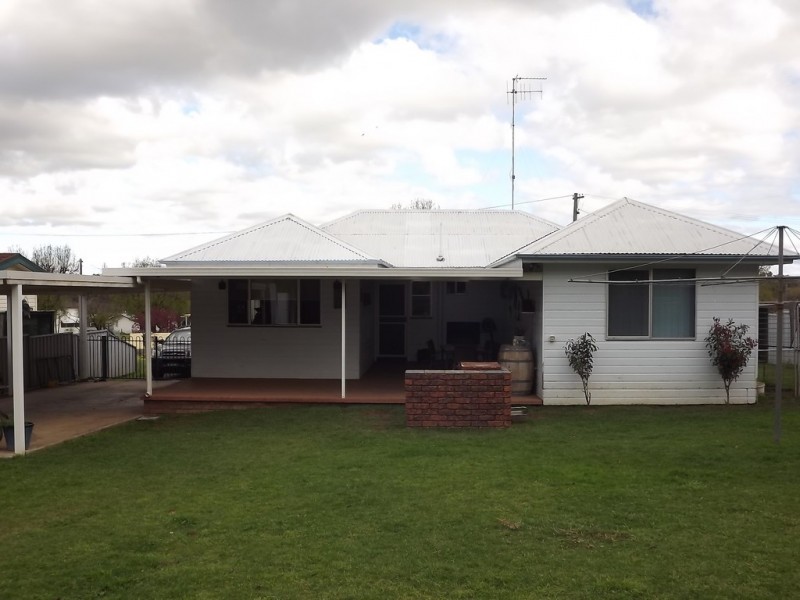 18 Boomerang St, Coonabarabran NSW 2357