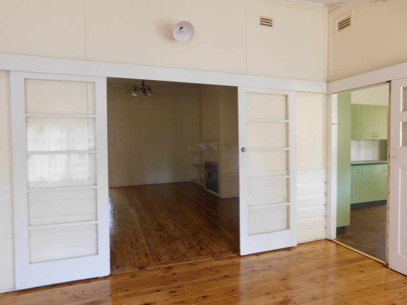 18 Chappell Ave, Coonabarabran NSW 2357