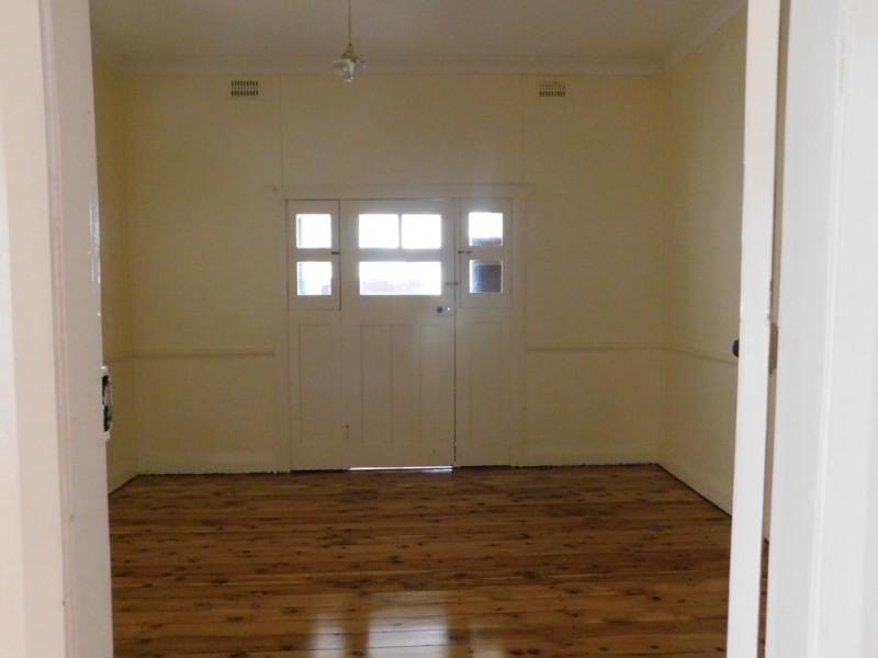 18 Chappell Ave, Coonabarabran NSW 2357