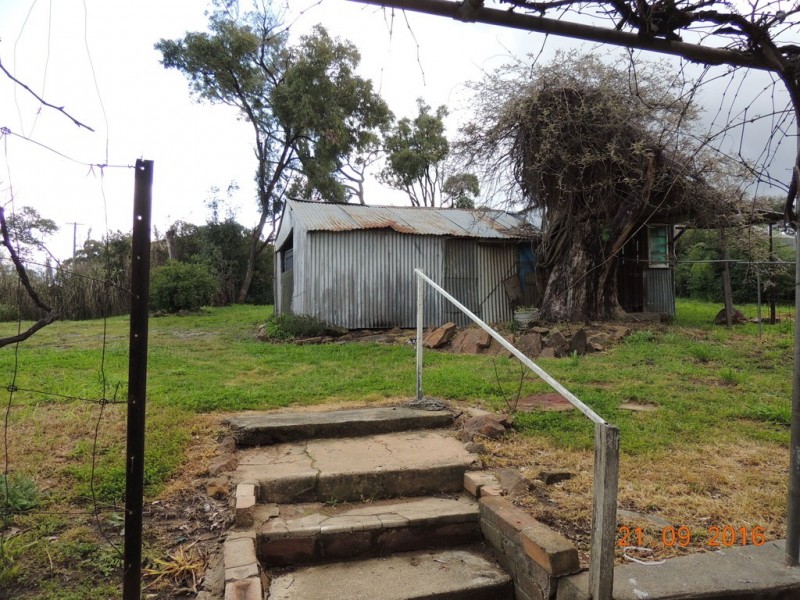 18 Chappell Ave, Coonabarabran NSW 2357