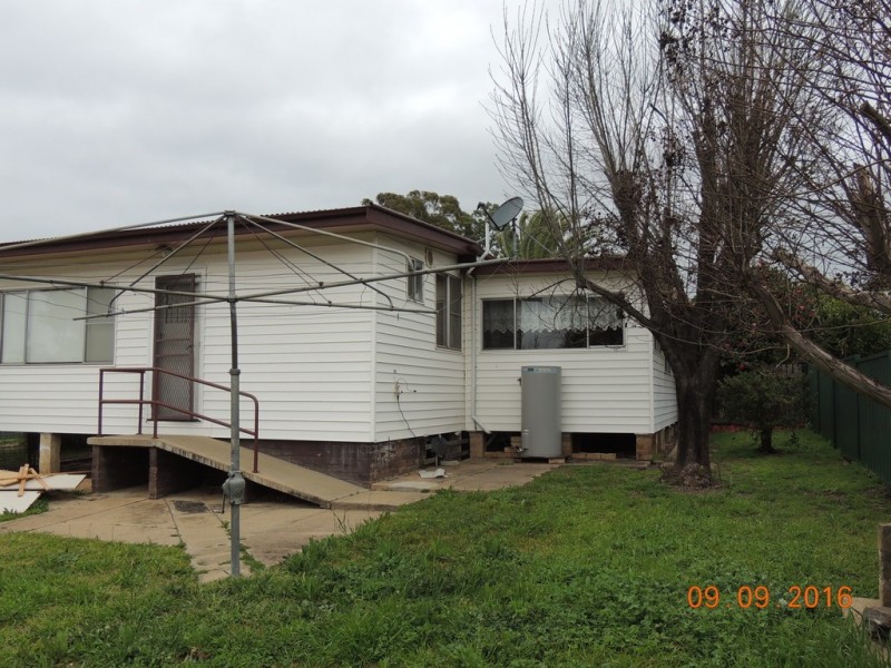 7 Little Timor St, Coonabarabran NSW 2357