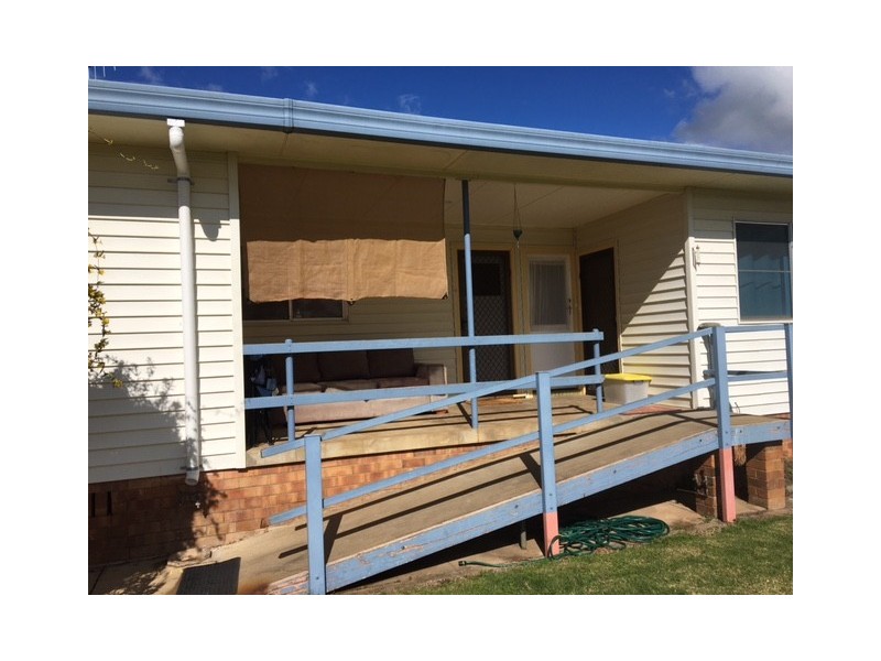 16 Knight St, Coonabarabran NSW 2357