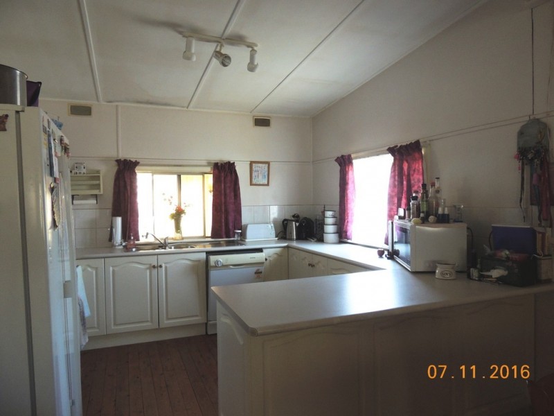 9 Hill St, Coonabarabran NSW 2357