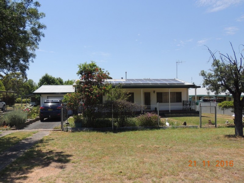 9 Hill St, Coonabarabran NSW 2357