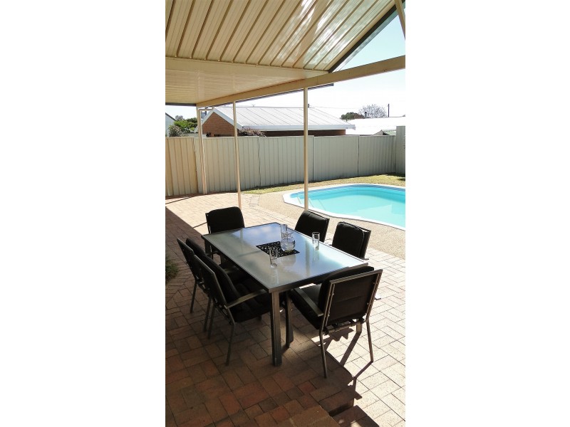 87 Dalgarno St, Coonabarabran NSW 2357
