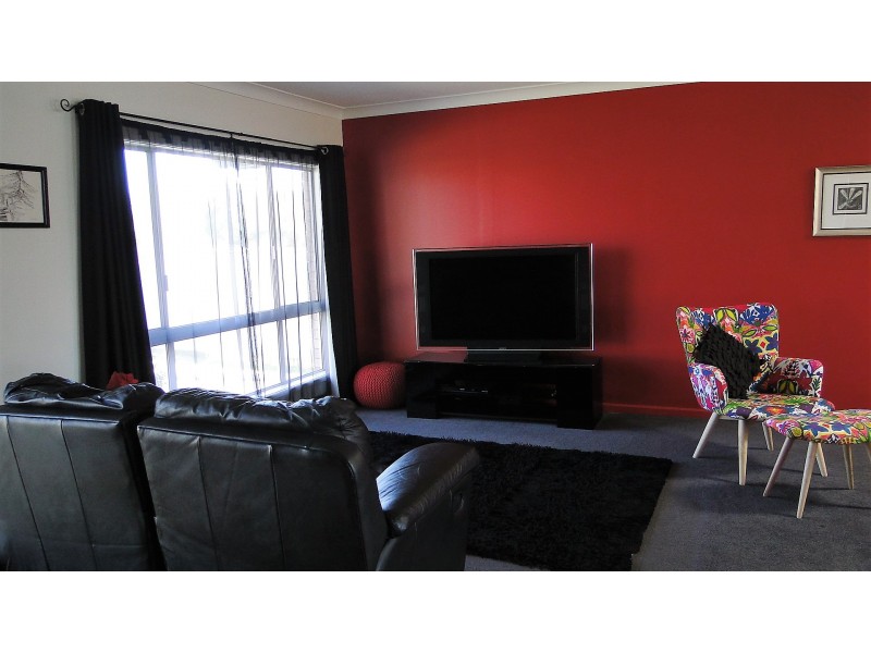 87 Dalgarno St, Coonabarabran NSW 2357