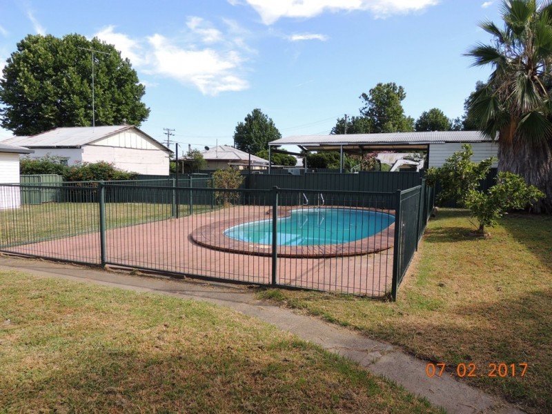 17 Knight St, Coonabarabran NSW 2357