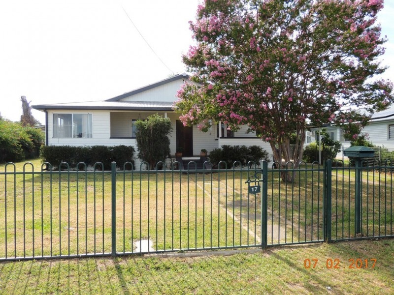 17 Knight St, Coonabarabran NSW 2357