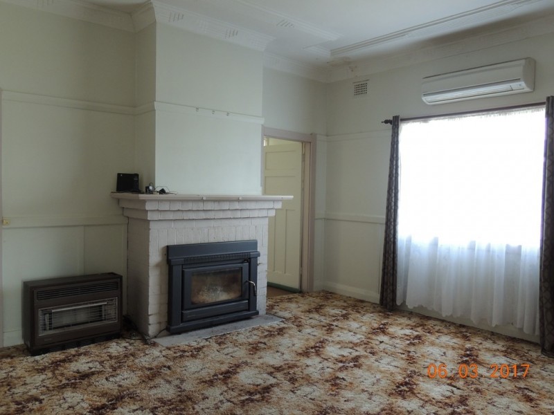 17 Knight St, Coonabarabran NSW 2357