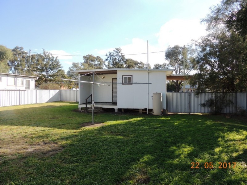 3 Cowper St, Coonabarabran NSW 2357