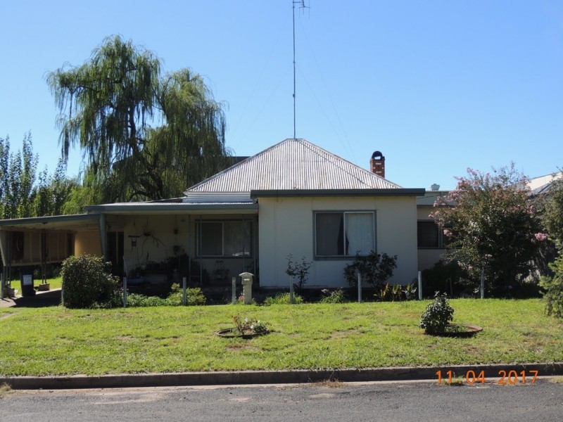 19 Robertson St, Coonabarabran NSW 2357