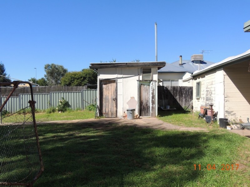 19 Robertson St, Coonabarabran NSW 2357
