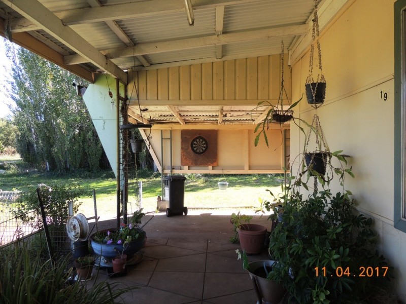 19 Robertson St, Coonabarabran NSW 2357