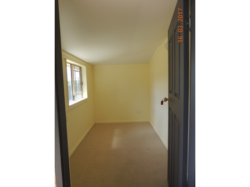 6-8 Cnr Baradine Rd and North St, Coonabarabran NSW 2357