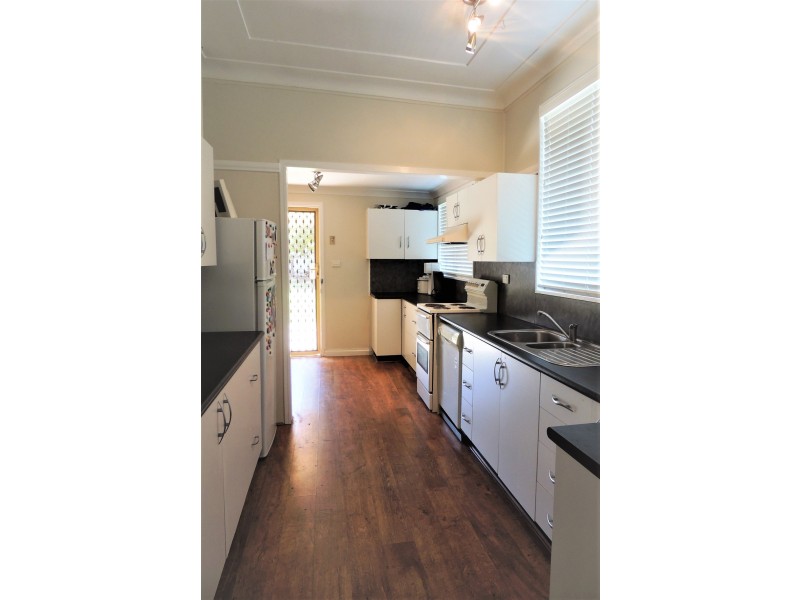 5 Clarke Street, Coonabarabran NSW 2357