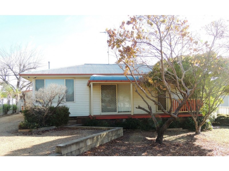 5 Clarke Street, Coonabarabran NSW 2357