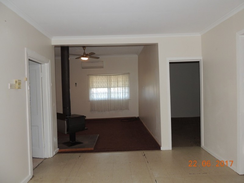 60 Edwards St, Coonabarabran NSW 2357