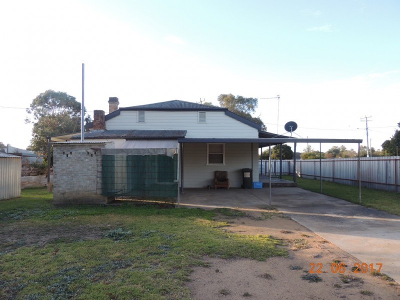 60 Edwards St, Coonabarabran NSW 2357