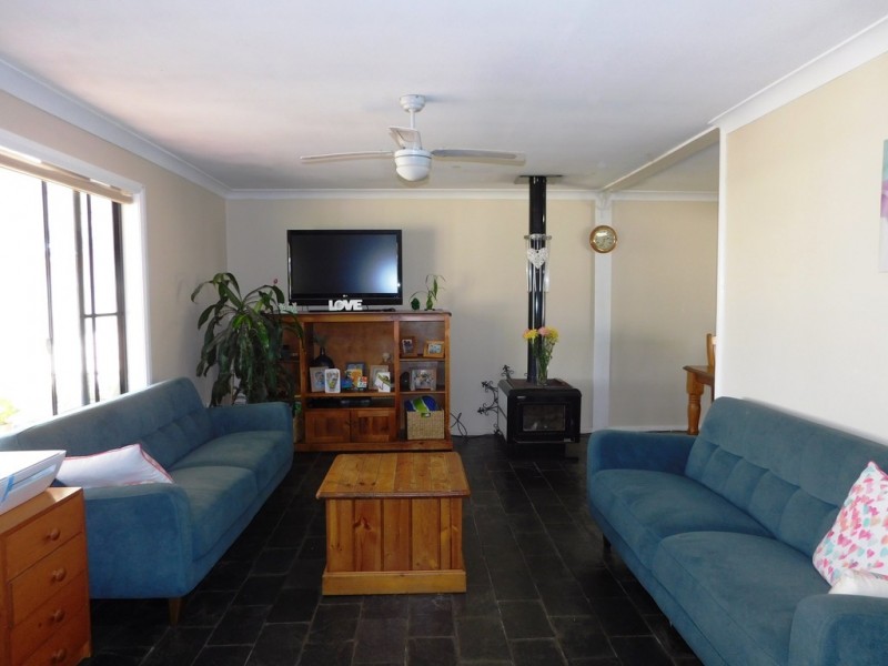 20 King St, Coonabarabran NSW 2357