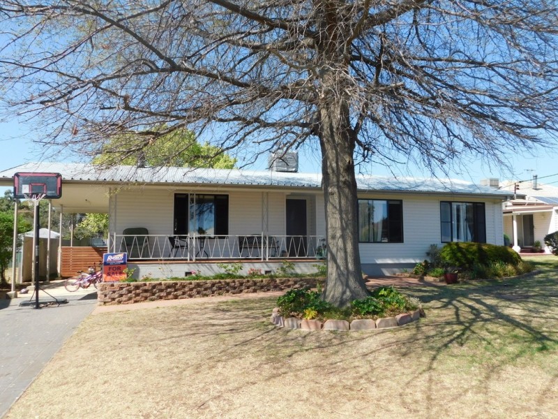 20 King St, Coonabarabran NSW 2357