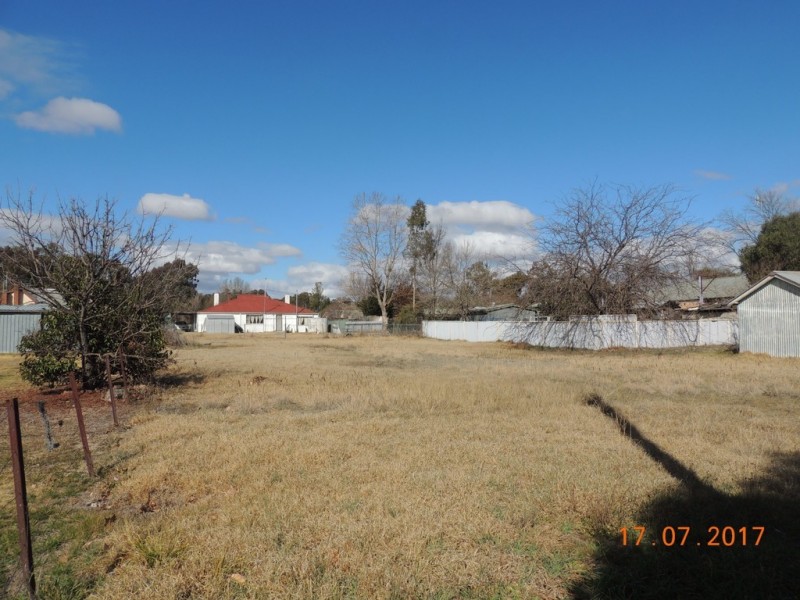 64 King St, Coonabarabran NSW 2357