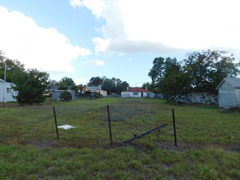 64 King St, Coonabarabran NSW 2357