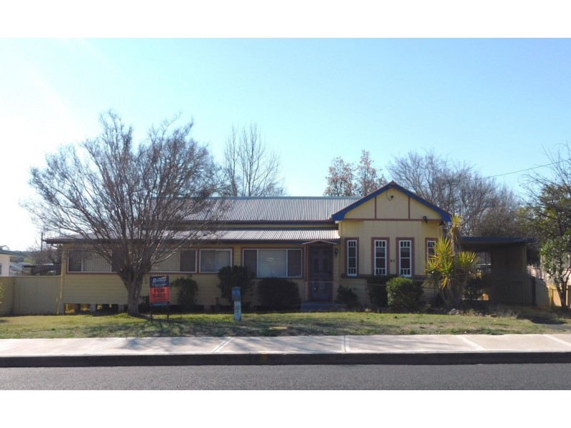 81 Edwards St, Coonabarabran NSW 2357