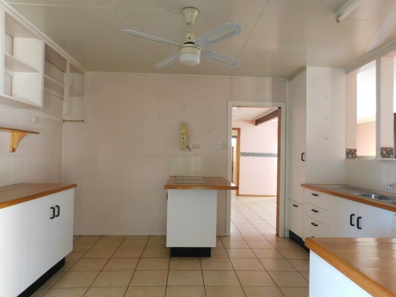 81 Edwards St, Coonabarabran NSW 2357