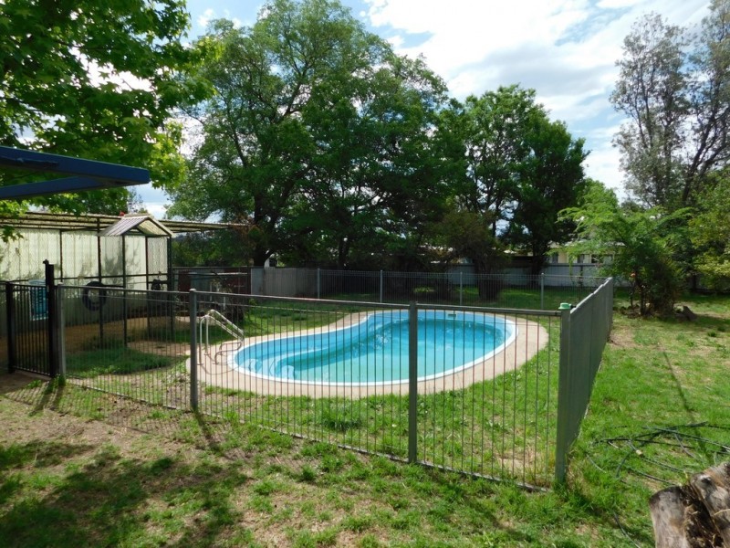 81 Edwards St, Coonabarabran NSW 2357