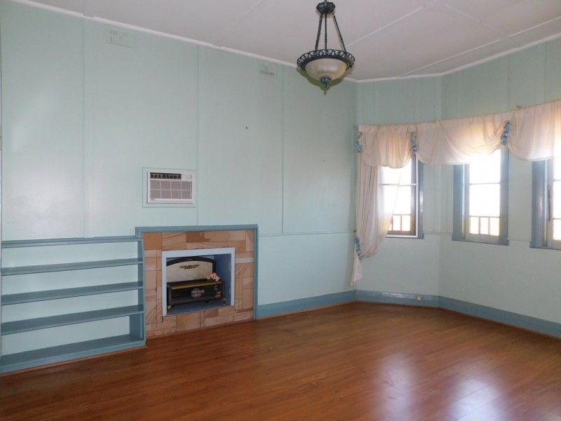 81 Edwards St, Coonabarabran NSW 2357