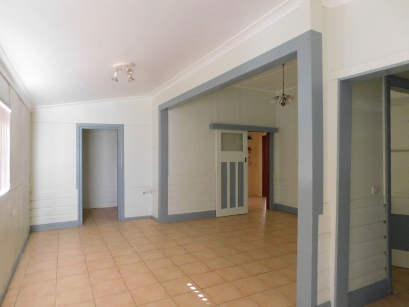 81 Edwards St, Coonabarabran NSW 2357