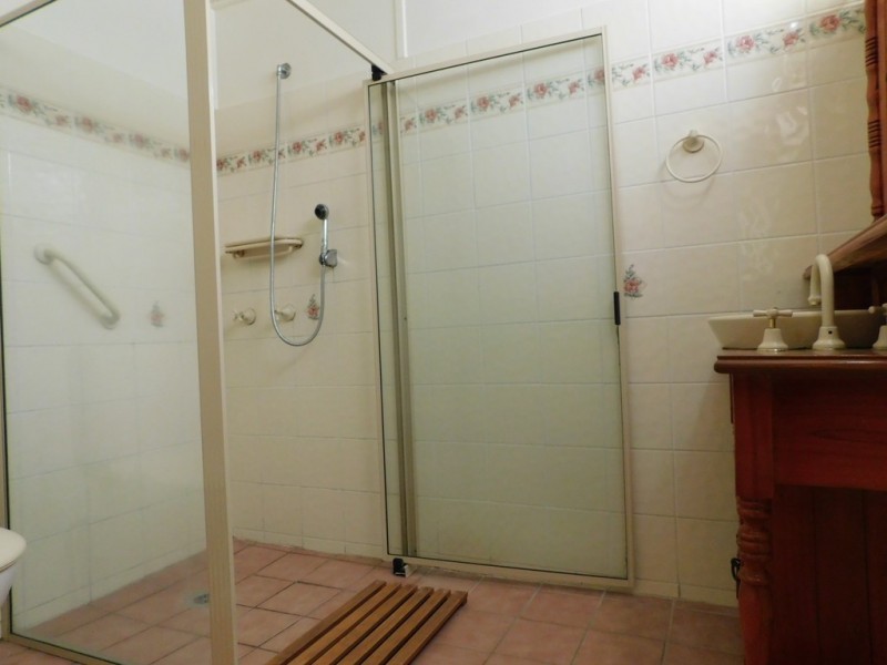 81 Edwards St, Coonabarabran NSW 2357