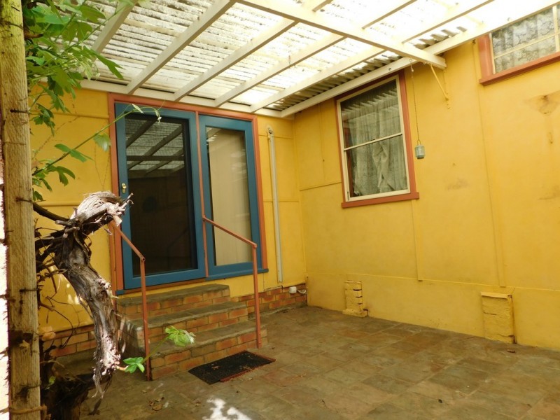 81 Edwards St, Coonabarabran NSW 2357