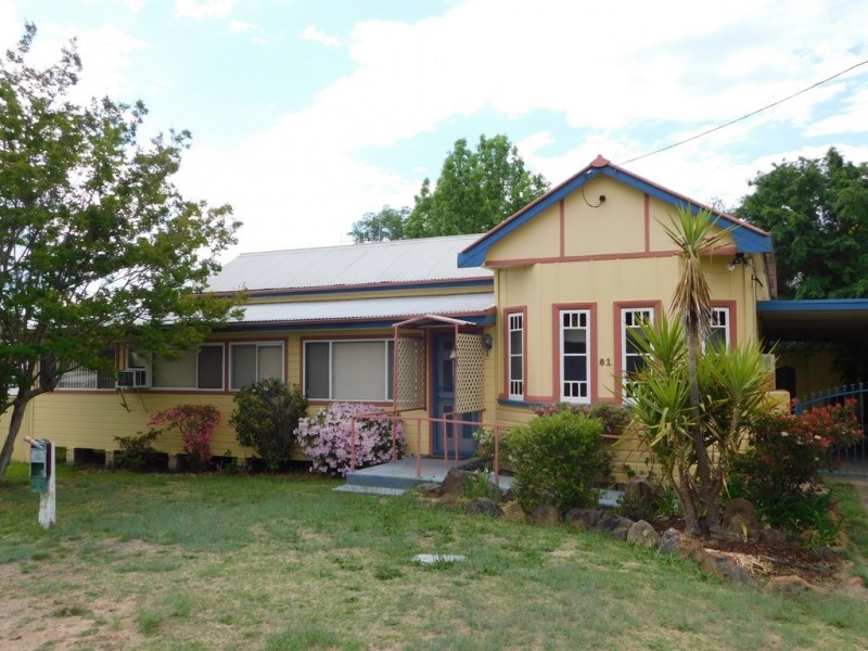 81 Edwards St, Coonabarabran NSW 2357