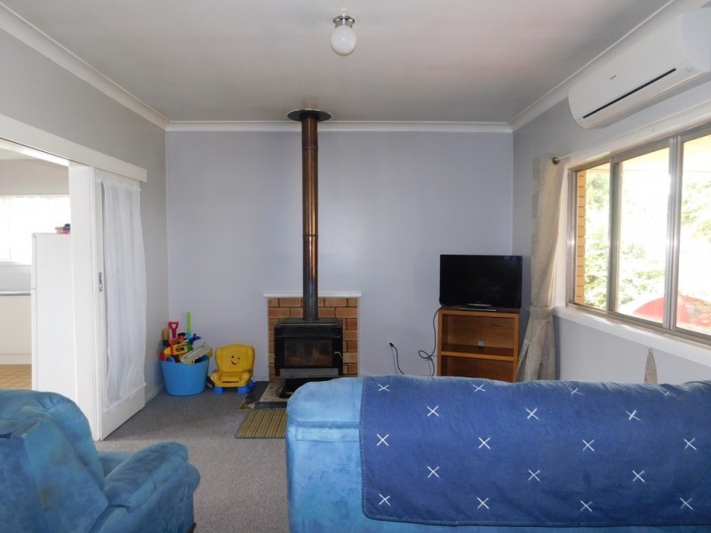 28 Camp St, Coonabarabran NSW 2357