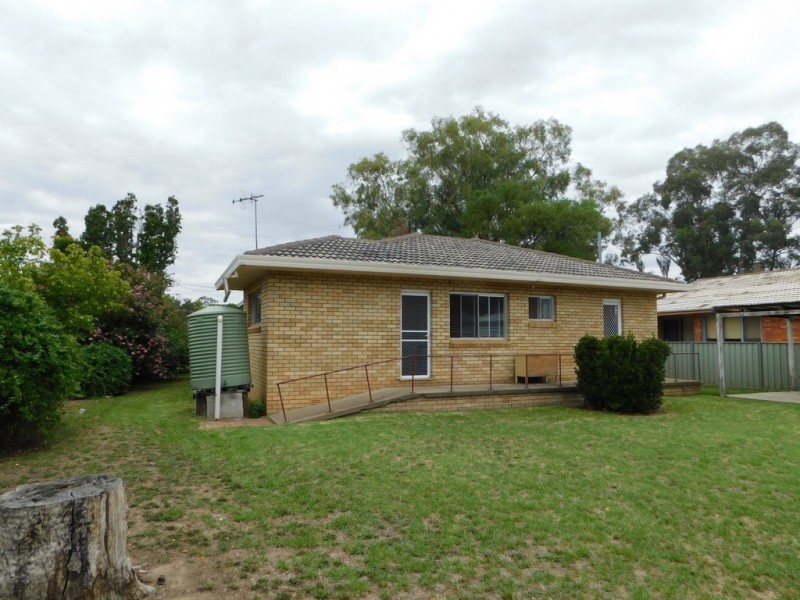 28 Camp St, Coonabarabran NSW 2357