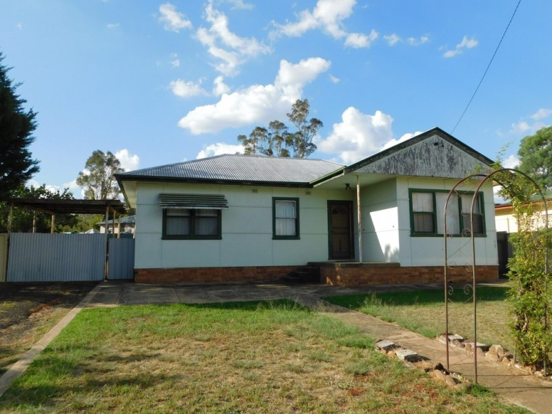 11 WHITE ST, Coonabarabran NSW 2357