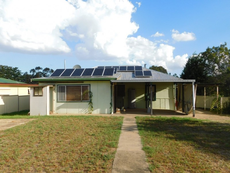 11 WHITE ST, Coonabarabran NSW 2357