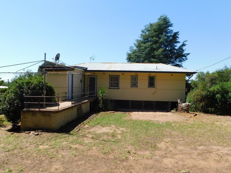 6 Jubilee St, Coonabarabran NSW 2357